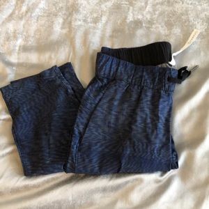 Lululemon on the fly pants